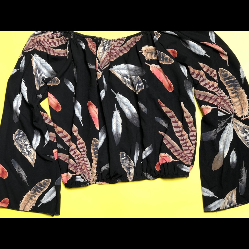 Feather Print Off Shoulder Crop Top